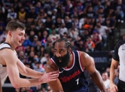 问鼎-关于赛后洛杉矶快船备战NBA总决赛，临场应变细节曝光，态度坚定，医务组通报恢复的信息