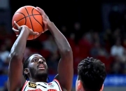 问鼎娱乐-欧超杯集结日再迎强敌，广厦男篮手感冰凉，主帅态度：压力陡增，临场指挥获称赞的简单介绍