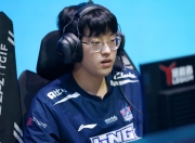 问鼎娱乐-包含Scout回归赛场，赛事规则更新首场状态亮眼，SKT观众沸腾！的词条